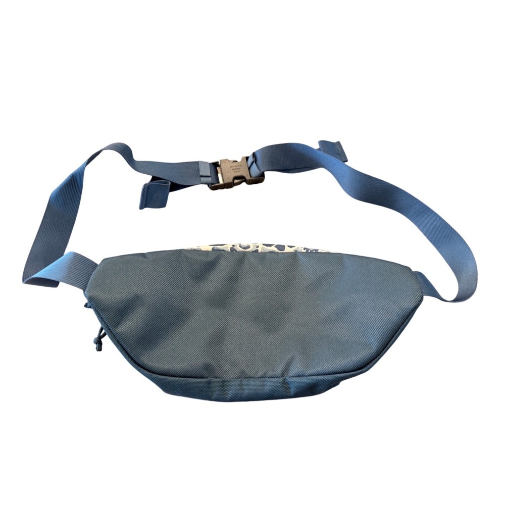 The North Face Berkeley Lumbar Pack Blue Floral Waist Bag Fanny Pack - Picture 3 of 9